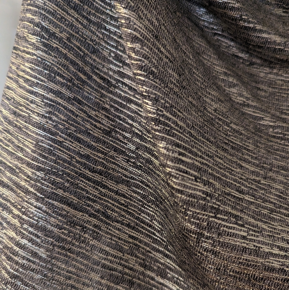 Anthropologie Brida shimmer tank in silver/gold, M - Picture 3 of 4